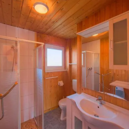 Ferienhaus Familienurlaub - Doppelbungalow Mit Terrasse Im Mirow *